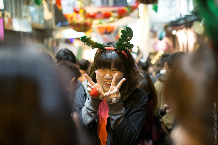 Christmas in Hong Kong two views of the street celebrations-16