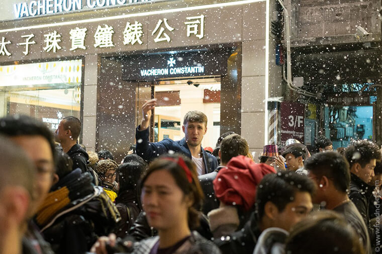 Christmas in Hong Kong two views of the street celebrations-8