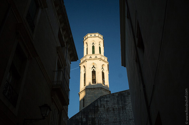 Figueres, the birthplace of Dali and the city of pretty Frenchwomen-2