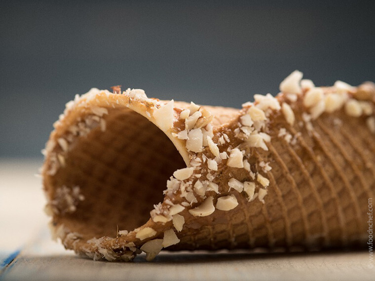 Pentax 645Z Medium Format DSLR Camera Test And Waffle Cone With Condensed Milk And Nuts-2
