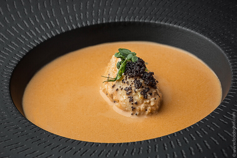 Recipe Cream soup bisque from crayfish with pike cutlets from the famous chef of the restaurant Fish Chok. Saturated with rich flavor and aroma will not leave you indifferent, you will fall in love with the first spoonful.